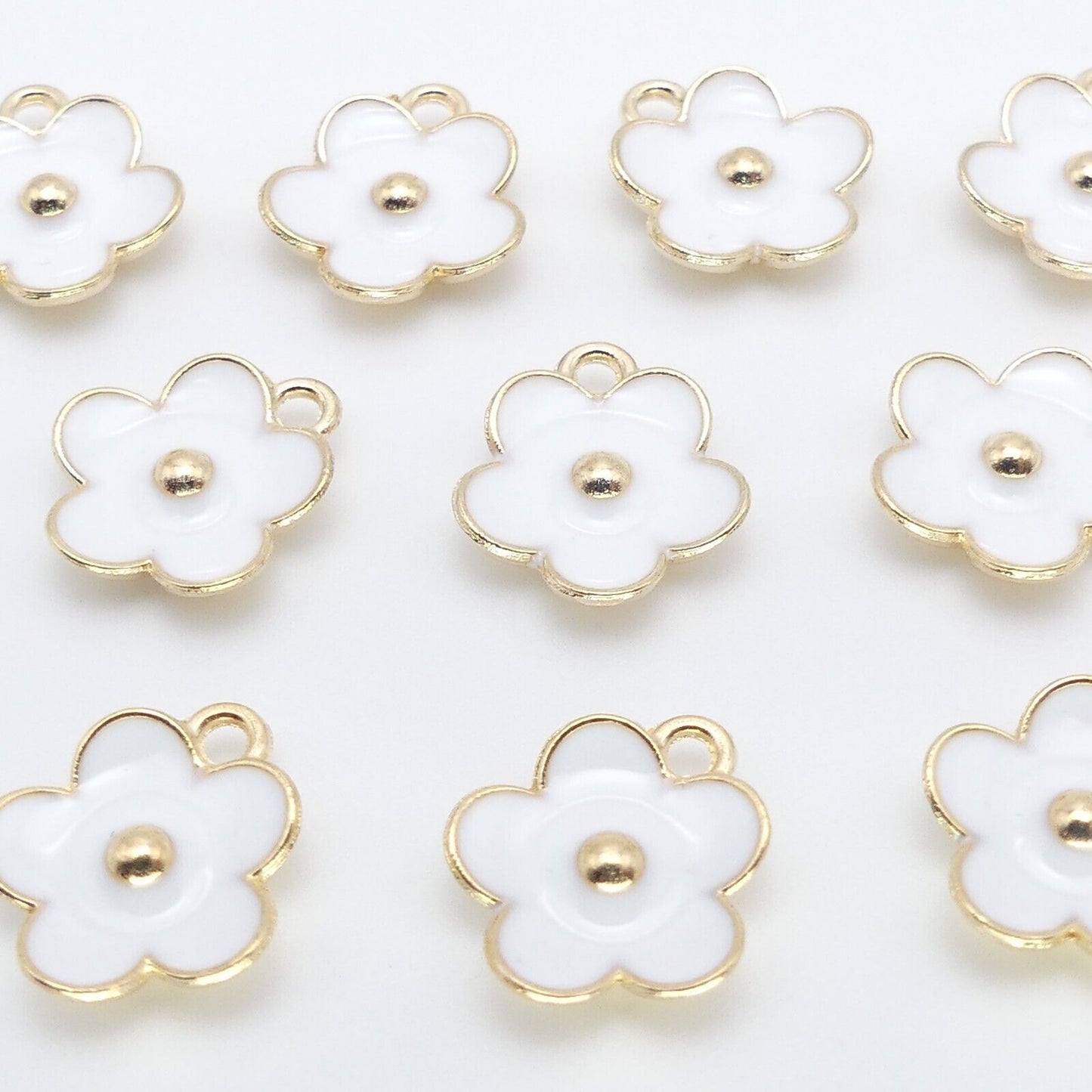 10 Gold Plated And White Enamel Daisy Charms