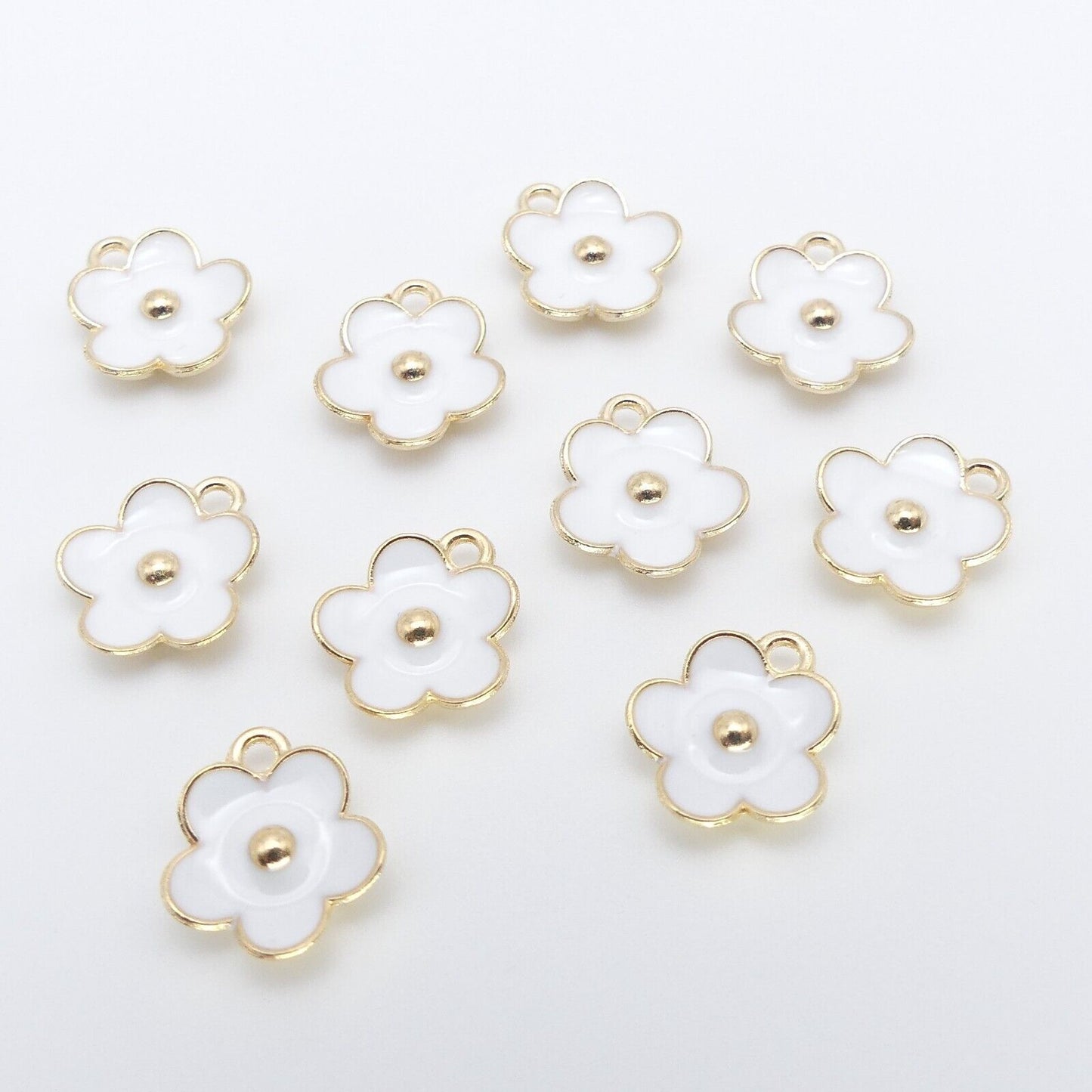 10 Gold Plated And White Enamel Daisy Charms
