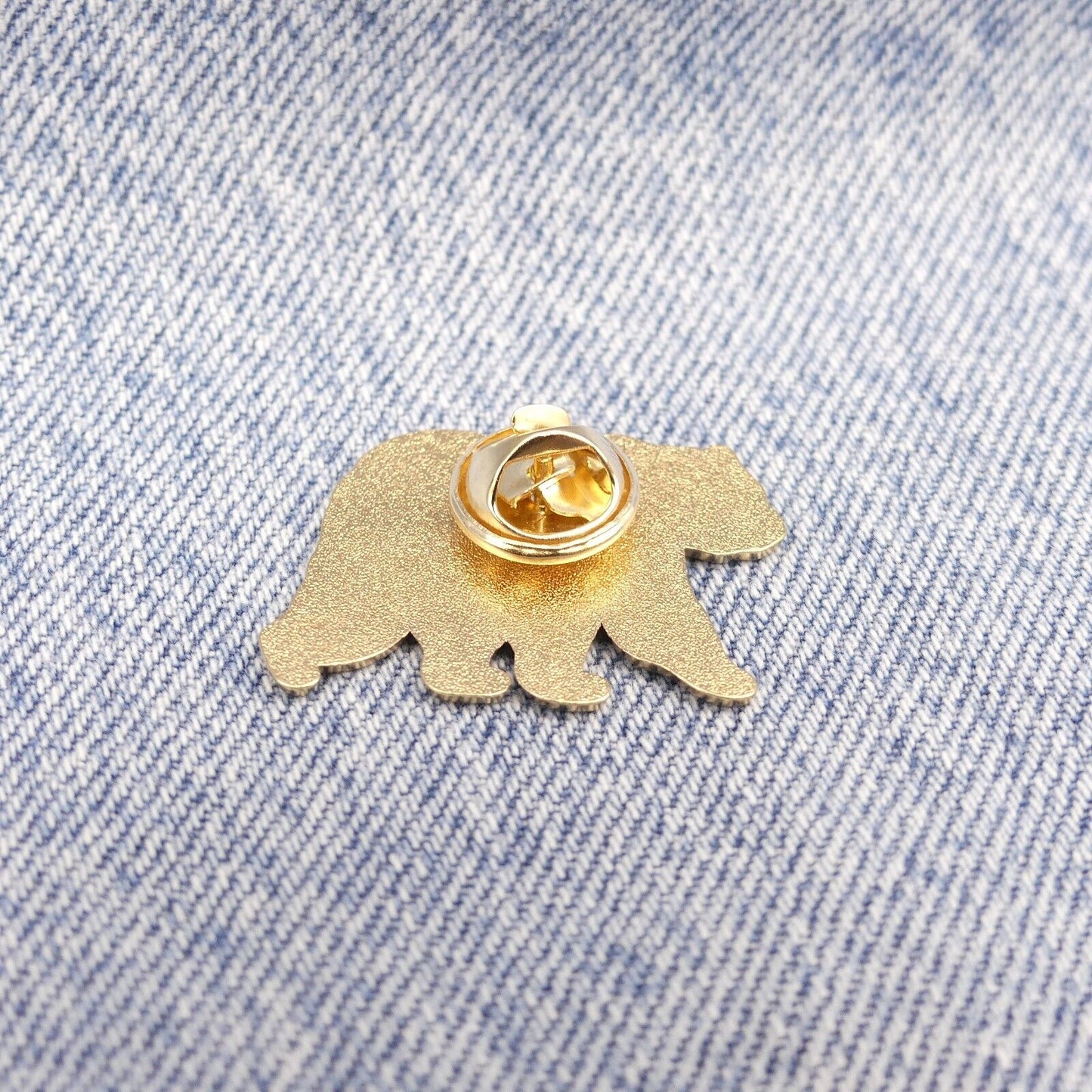 Polar Bear Mountain Enamel Pin Badge Bear Brooch Collectable snow scene