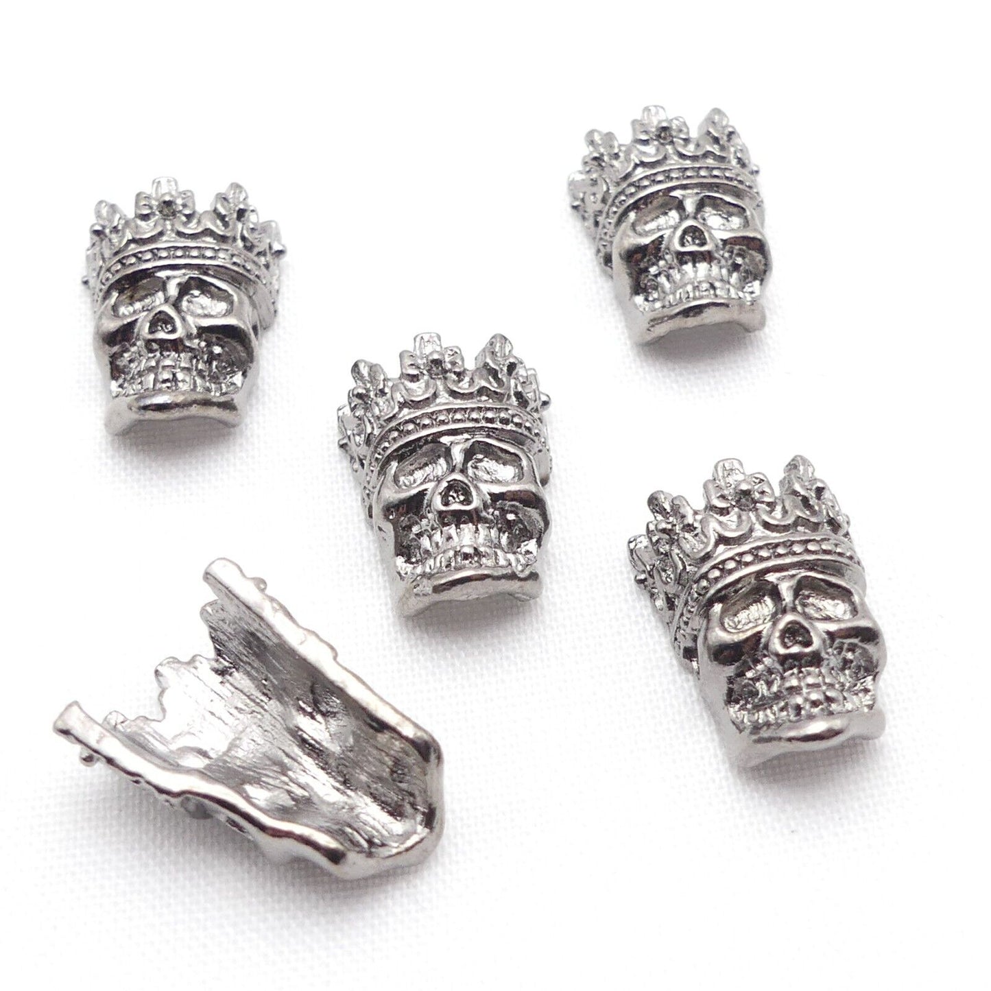 5 Skull With Crown Gunmetal Spacer Beads