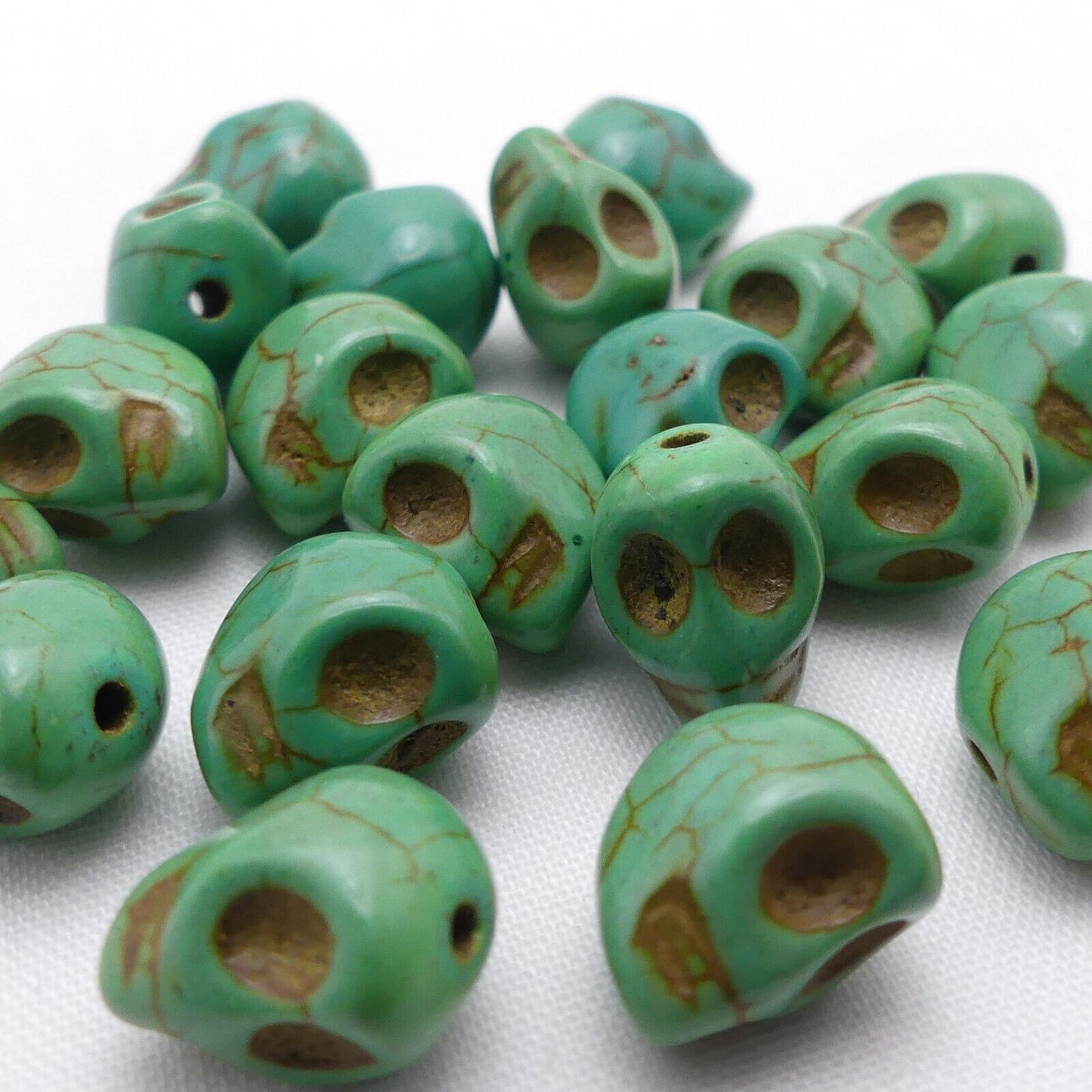 20 Green Skull Beads 14mm x 12mm Synthetic Turquoise