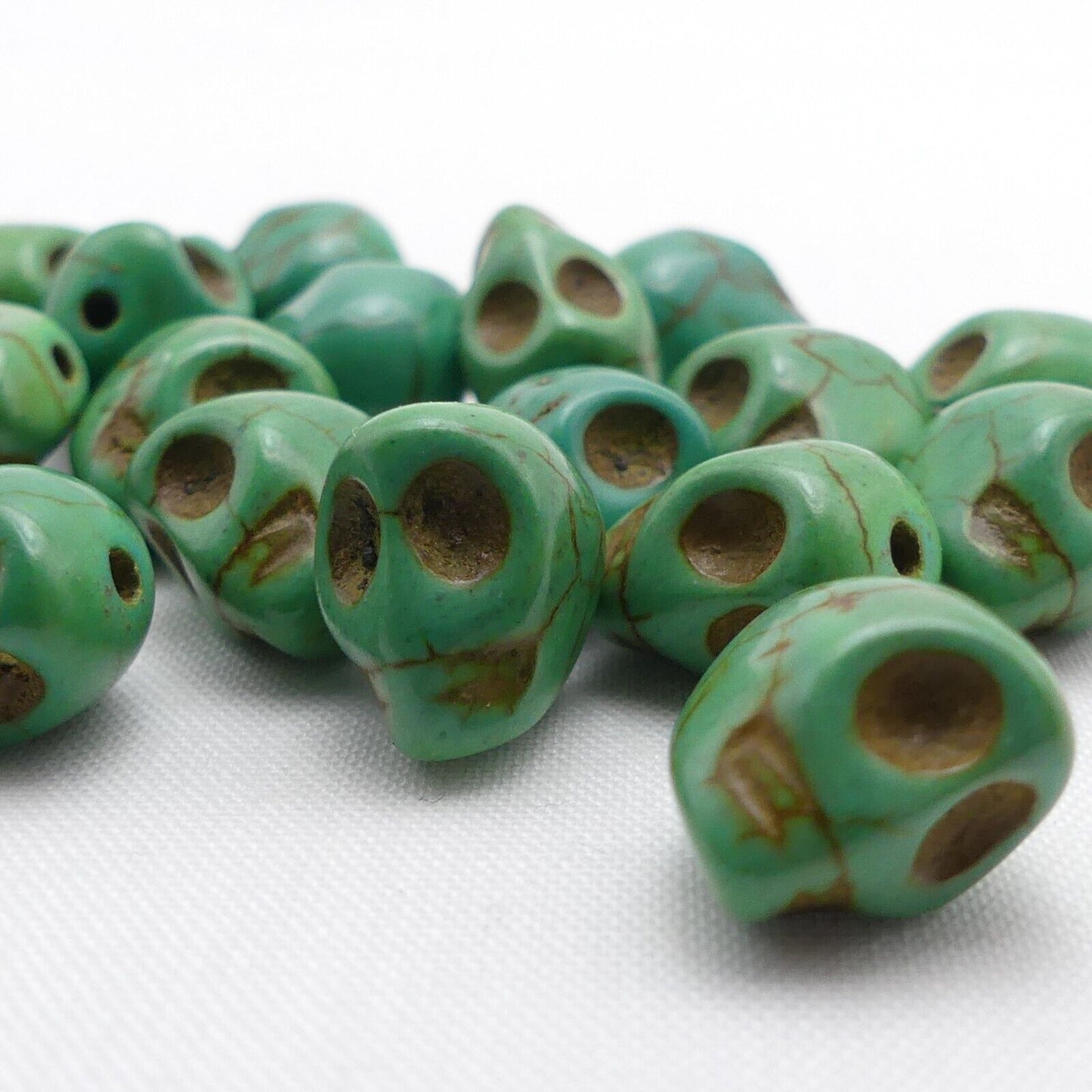 20 Green Skull Beads 14mm x 12mm Synthetic Turquoise