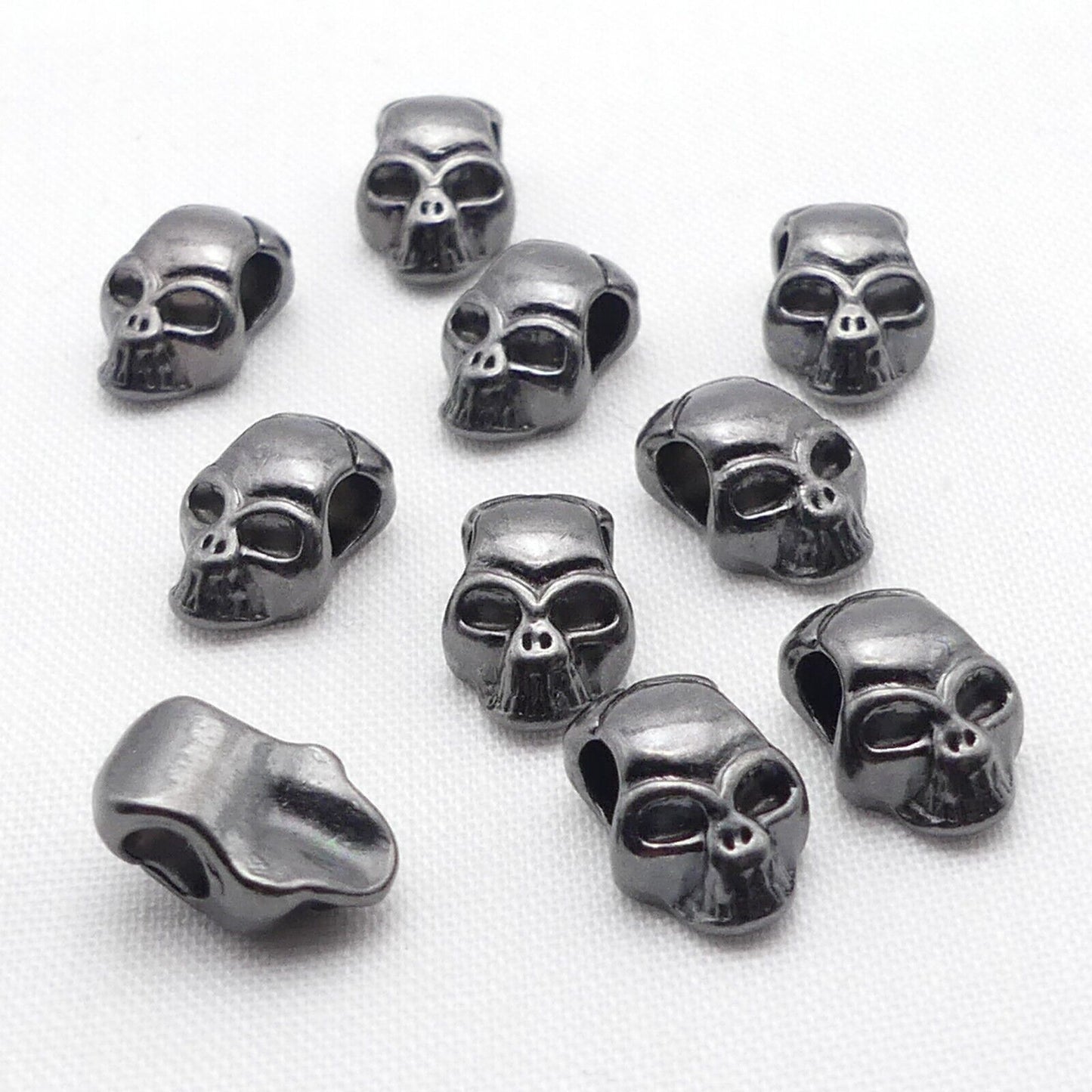 10 Skull Beads Spacer Beads In Gunmetal