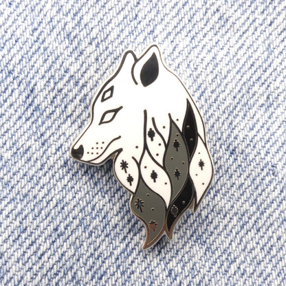 White Wolf Enamel Pin Badge, White silver grey black Collectable Wolf Pin Brooch