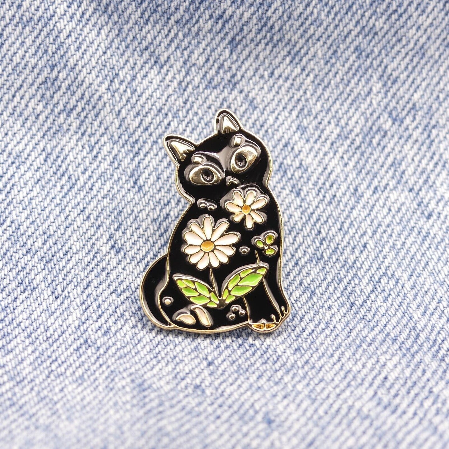 Black Cat Daisy Flower Enamel Pin Badge