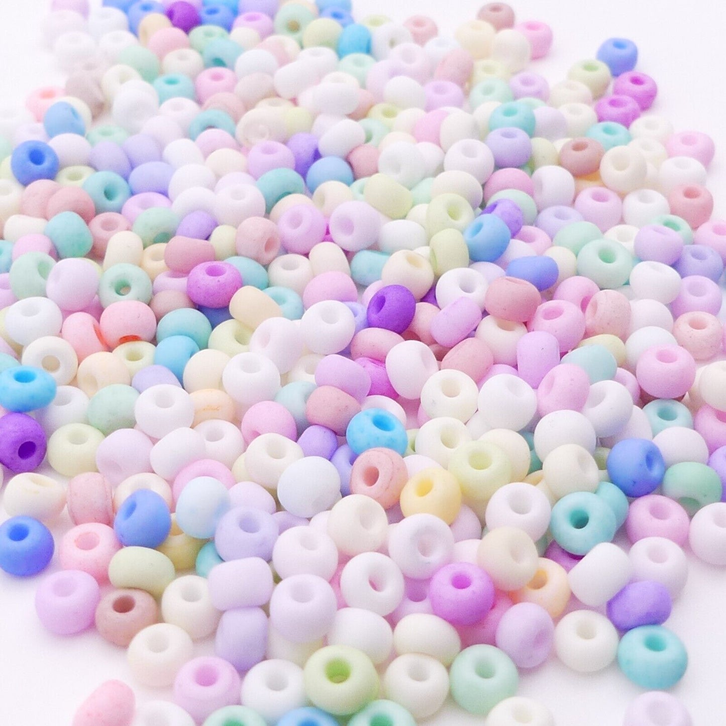 30g 4mm Mixed Pastel Glass Seed Beads Multicoloured 6/0