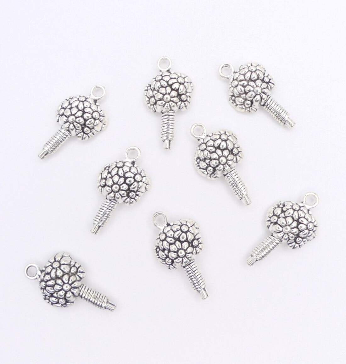 8 Tibetan Silver Tone Flower Bouquet Metal Charms